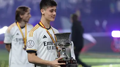 Arda Güler, Real Madrid'deki ilk kupasını kazandı