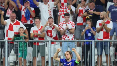 Hırvatistan tek golle 3 puanı aldı