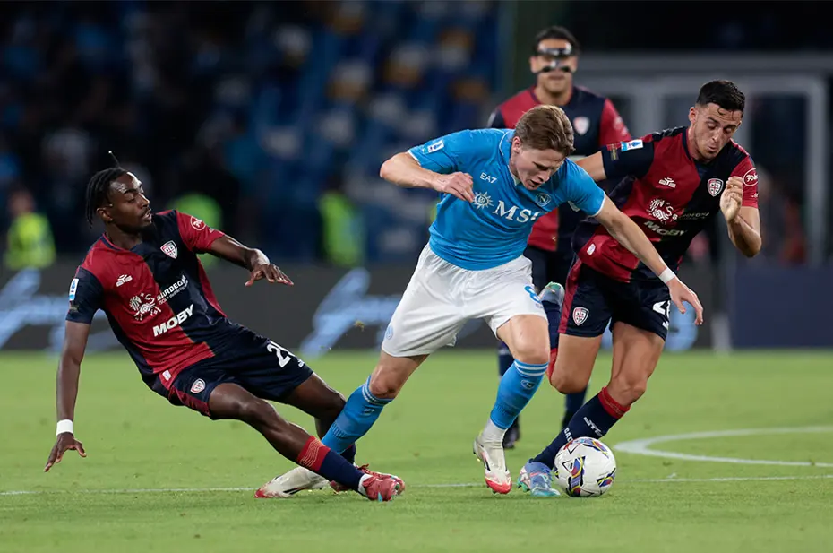 Şampiyonluk maçında ilk yarıya damga vuran pozisyon: Tartışma çıktı - 3