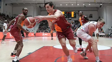 Galatasaray'dan deplasmanda 17 sayı fark