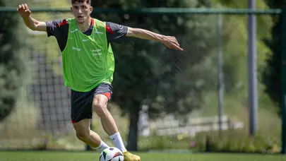 İki futbolcu A Milli Takım'dan Ümit Milli Takım'a gönderildi