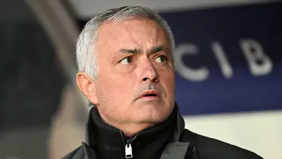 "Mourinho seyirci gibi seyretti!" | Spor yazarları Fenerbahçe için ne dedi?