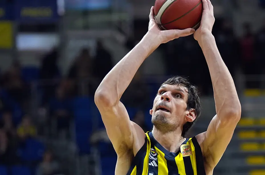 Fenerbahçe'den açıklama: "Sözleşmesindeki çıkış opsiyonu kullanılarak yollarımız ayrılmıştır" - 2