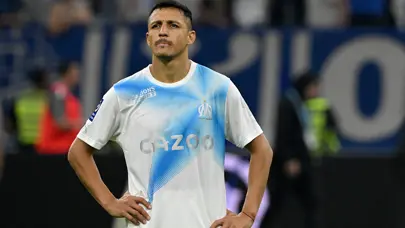 Galatasaray'ın eski göz ağrısı Alexis Sanchez karar aşamasında