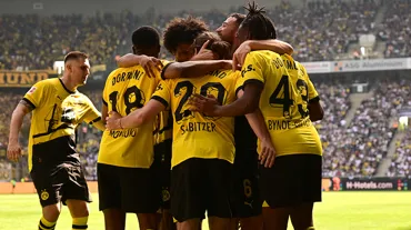 10 kişi Borussia Dortmund Marcel Sabitzer'in golleriyle kazandı