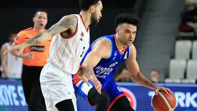 Manisa'da Anadolu Efes kazandı