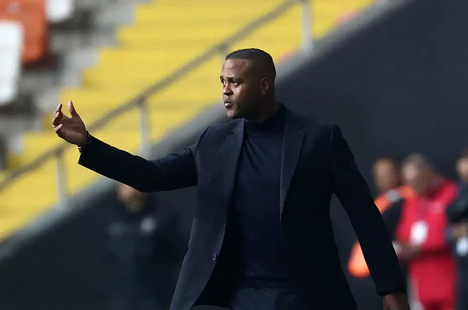 Patrick Kluivert'tan beklenmedik transfer: Yeni takımı şaşırttı - 3