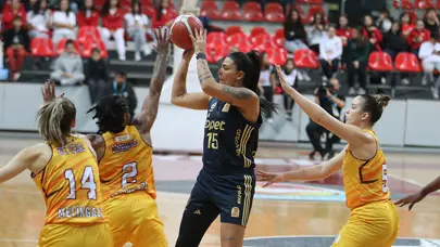 Fenerbahçe Opet'ten 100 sayılık galibiyet