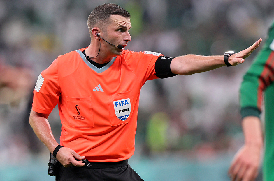 Fenerbahçe-Sevilla maçına İngiliz hakem