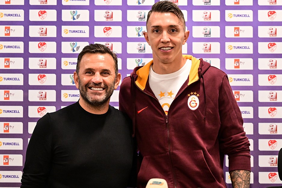 Muslera, Okan Buruk'un vazgeçilmezi oldu