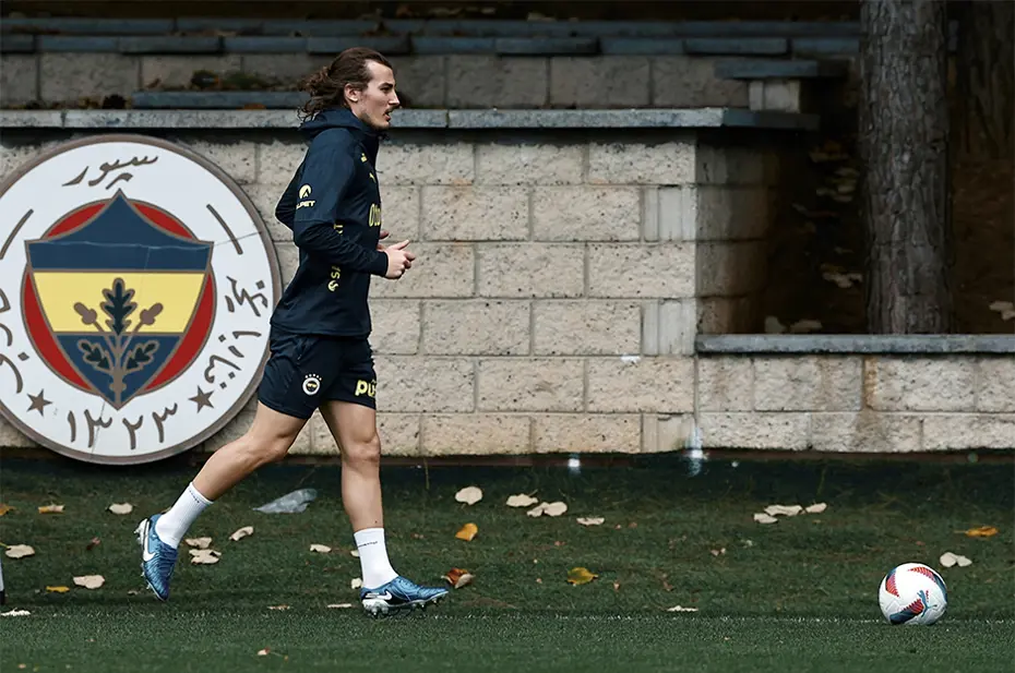 Fenerbahçe'ye Athletico Bilbao maçı öncesi iyi haber: Forma giyebilecek - 4 Fenerbahçe'ye Athletico Bilbao maçı öncesi iyi haber: Forma giyebilecek - 4