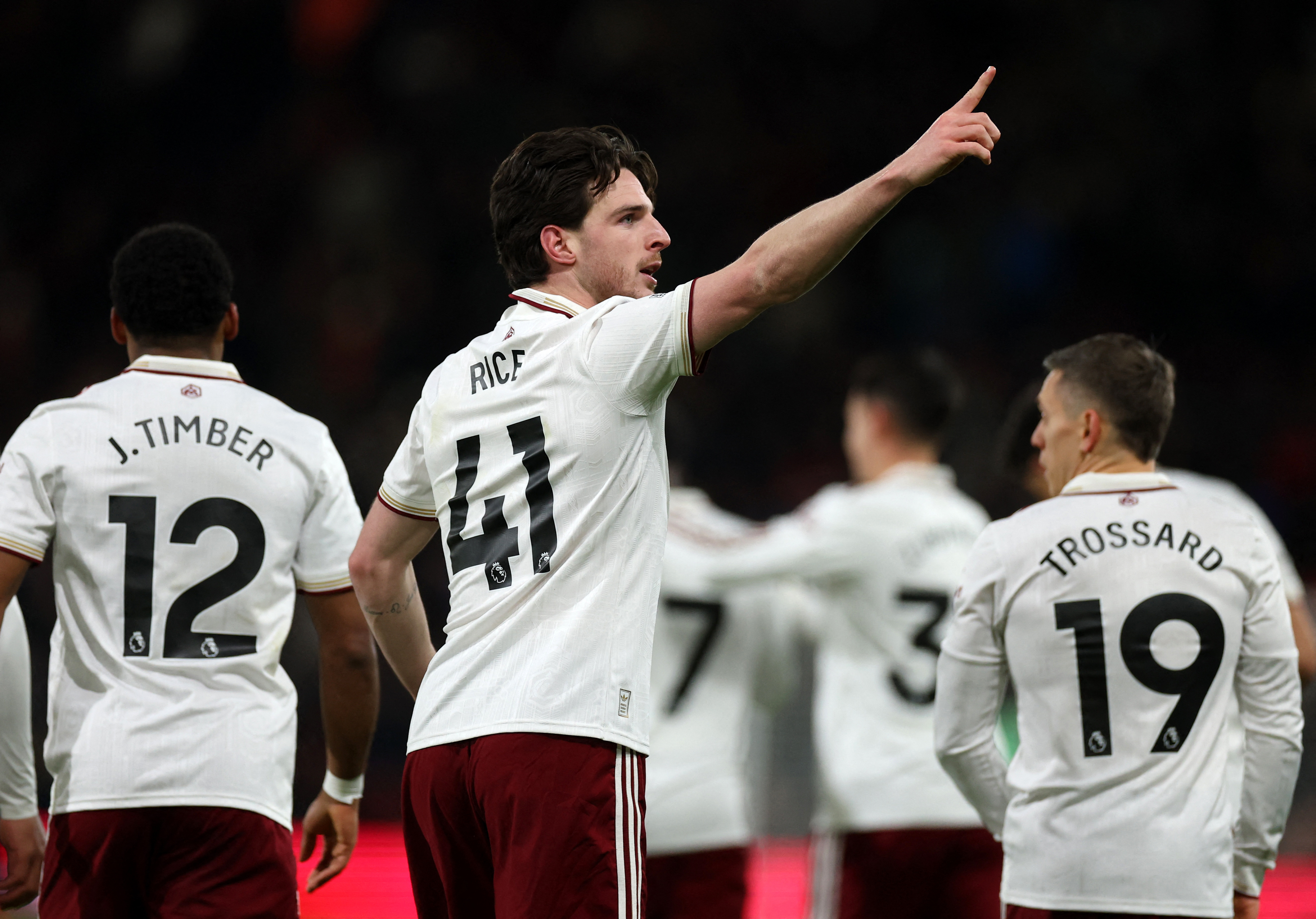 Arsenal'dan üst üste 5. galibiyet