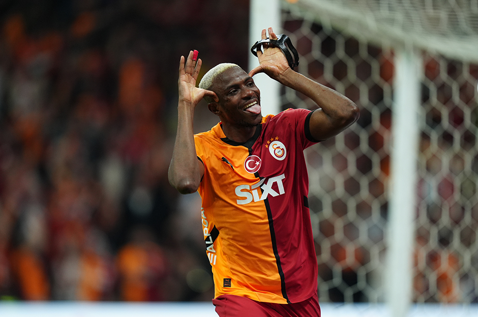 Victor Osimhen Galatasaray'da oynayabilir mi?