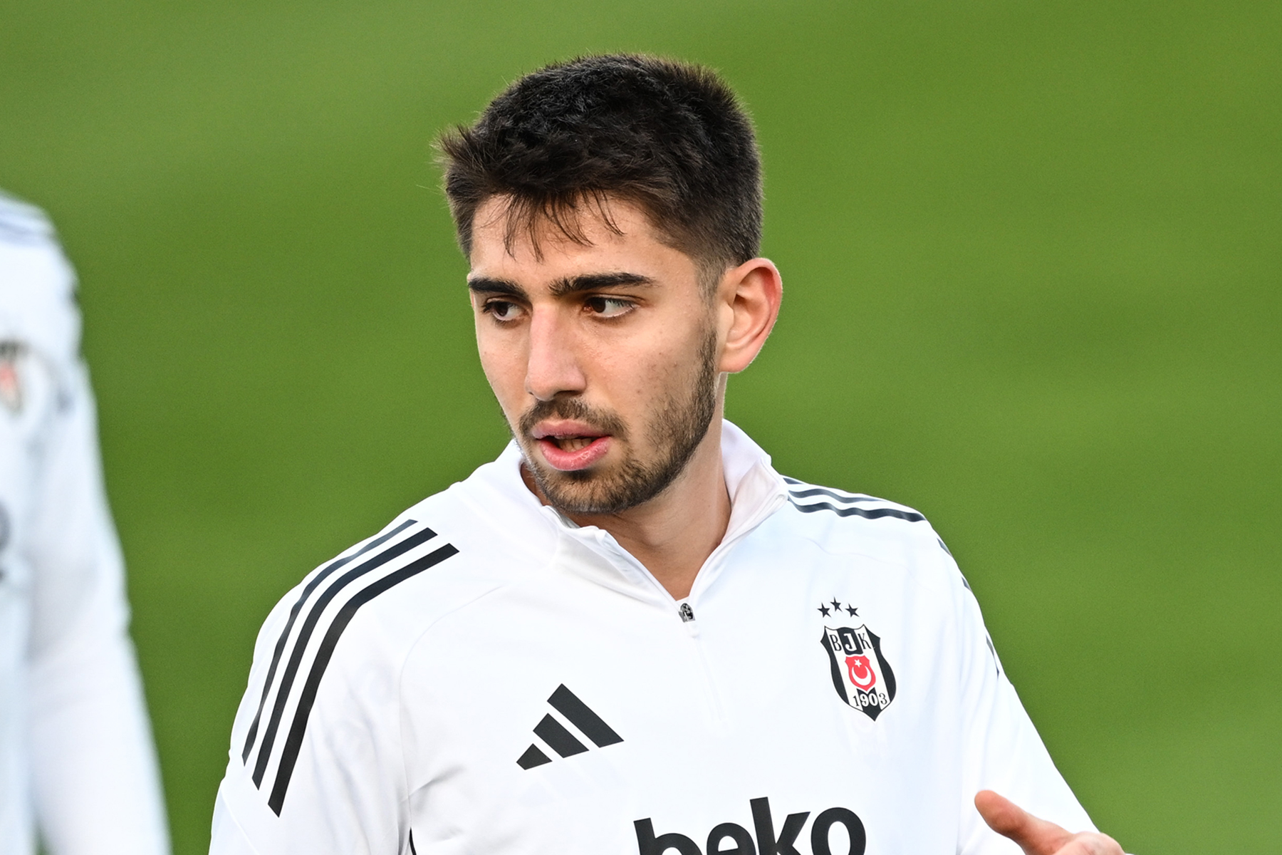 Beşiktaş'tan KAP bildirimi geldi: Demir Ege Tıknaz açıklaması