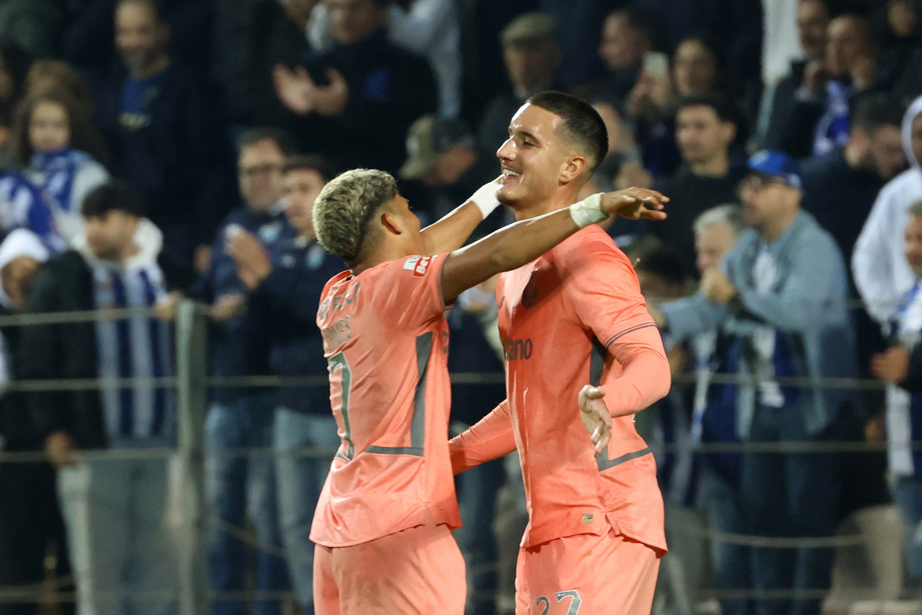 Porto'da Deniz Gül maçın kaderini değiştirdi: Farioli övgüler yağdırdı