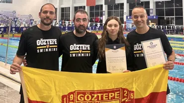 Milli yüzücü Derin Akar, 11 yıllık Türkiye rekorunu kırdı