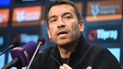 Beşiktaş'ta Van Bronckhorst endişesi: "FIFA'ya gidecek" iddiası