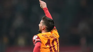 Dries Mertens'ten Trabzonspor maçı sonrası emeklilik yanıtı