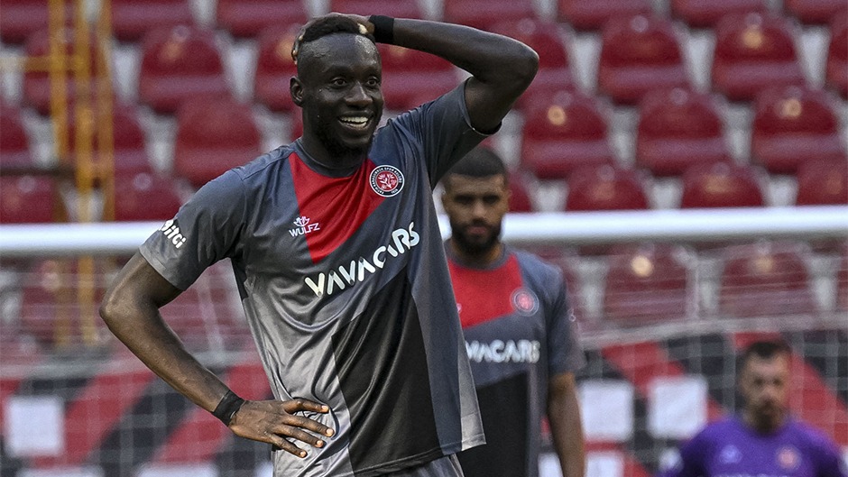 Mbaye Diagne, Türkiye'ye geri döndü: Kulüp resmen açıkladı, salı günü Diyarbakır'da