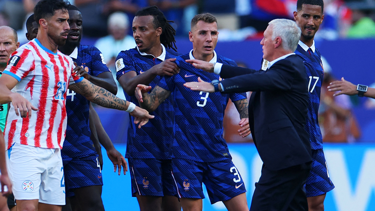 Vay Anam Vay! Deschamps'ın Annesini Karıştıran Ağız, Futbol Dünyasını Karıştırdı!