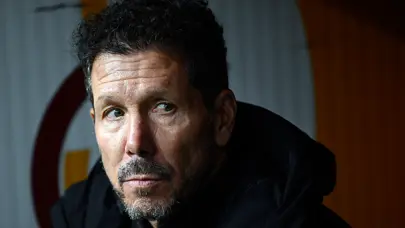 15 yıllık devrin sonu! Dünya devi, Diego Simeone'yi takımın başına getiriyor 15 yıllık devrin sonu! Dünya devi, Diego Simeone'yi takımın başına getiriyor