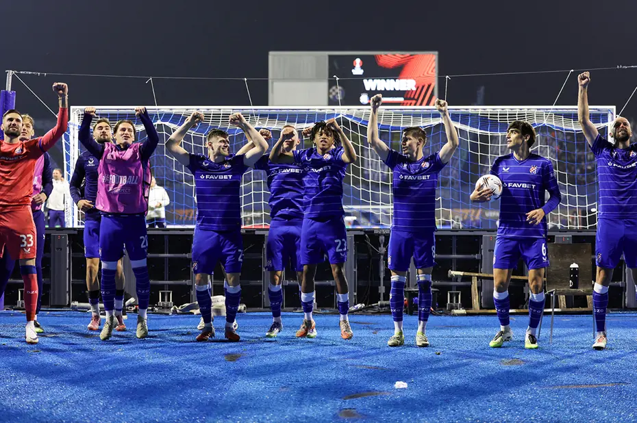 Fenerbahçe'nin UEFA Avrupa Ligi'ni ilk 8'de bitirme ihtimali ortaya çıktı: Yapay zeka hesapladı - 17 Fenerbahçe'nin UEFA Avrupa Ligi'ni ilk 8'de bitirme ihtimali ortaya çıktı: Yapay zeka hesapladı - 17