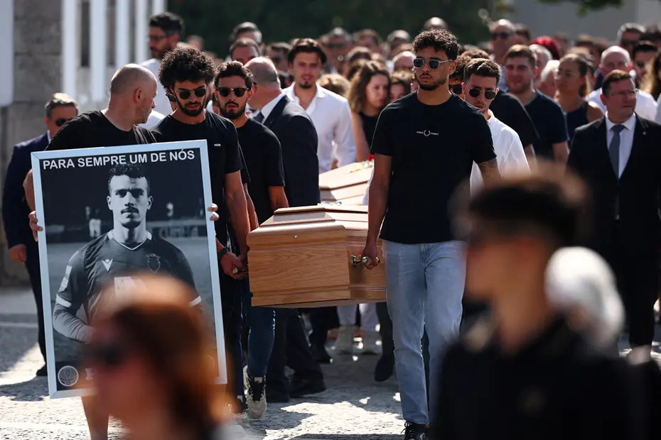 Diogo Jota'nın cenazesinde gözyaşları sel oldu: Bernardo Silva'dan törene damga vuran konuşma - 21