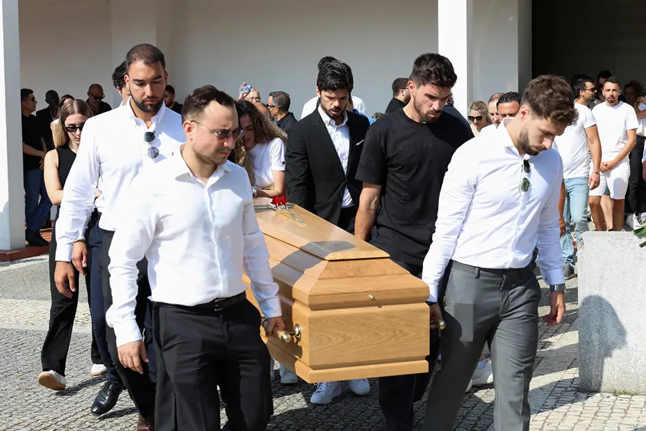 Diogo Jota'nın cenazesinde gözyaşları sel oldu: Bernardo Silva'dan törene damga vuran konuşma - 20