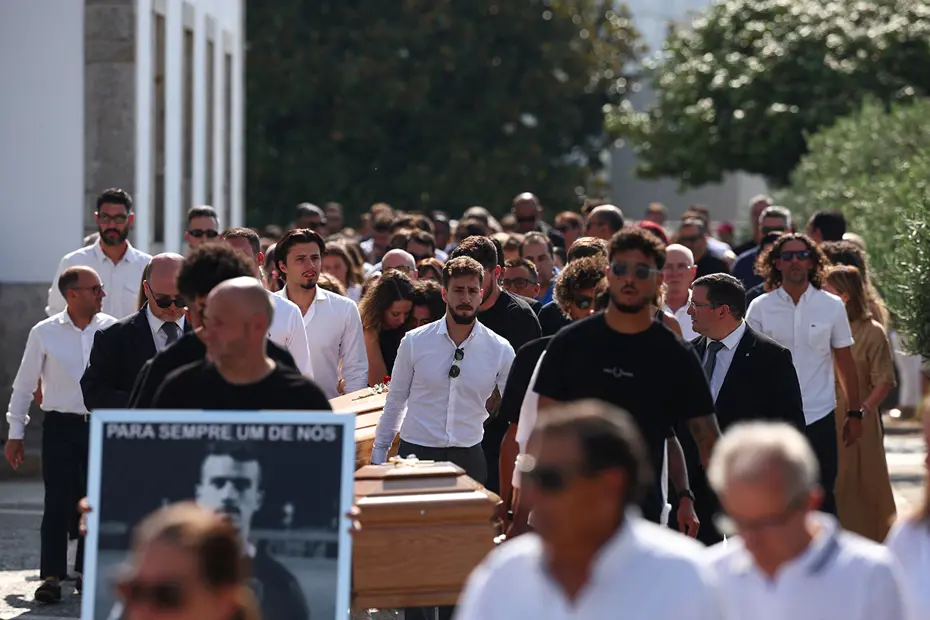 Diogo Jota'nın cenazesinde gözyaşları sel oldu: Bernardo Silva'dan törene damga vuran konuşma - 14