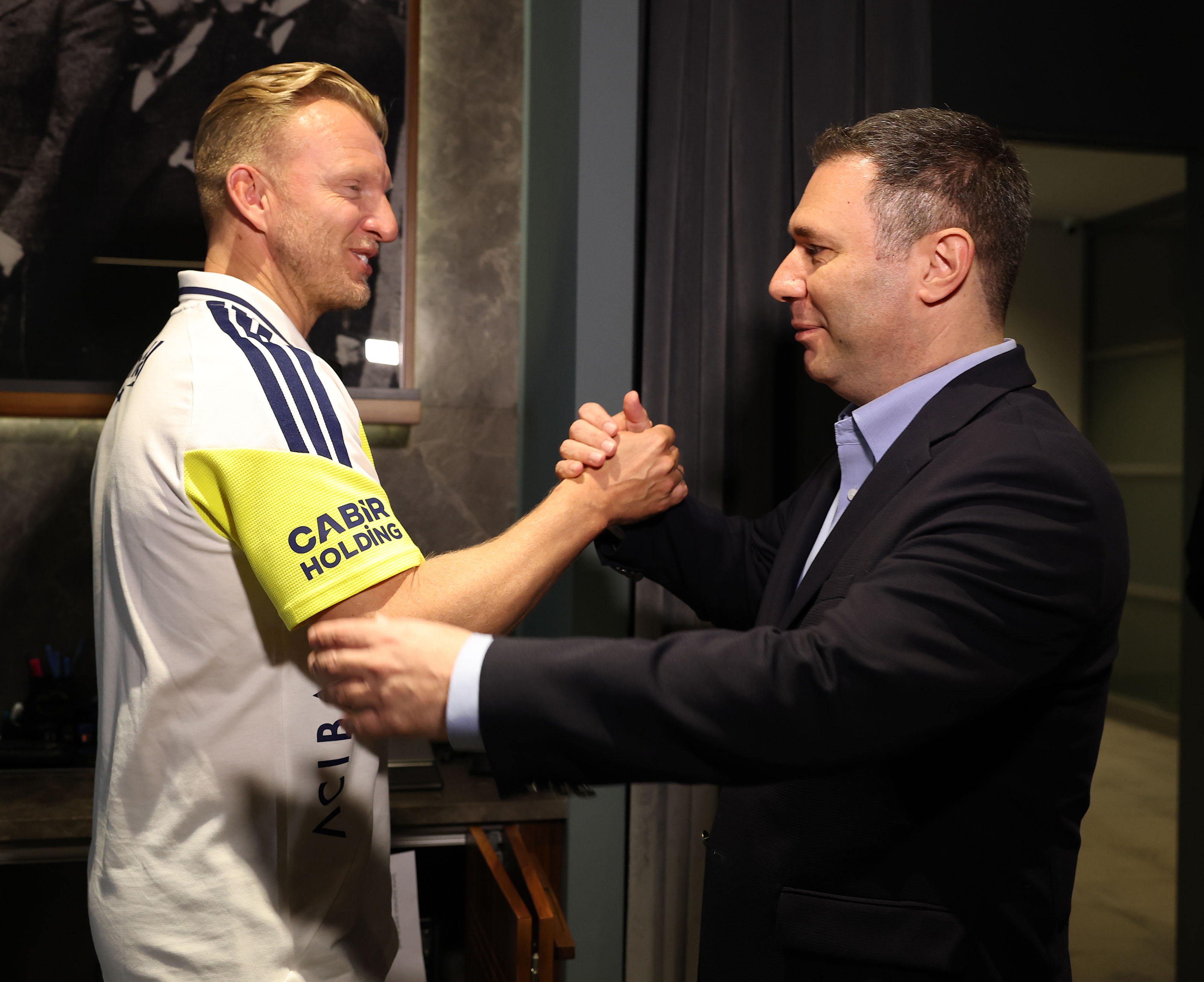 Dirk Kuyt Fenerbahçe'de antrenör olarak da tarih yazmak istiyor