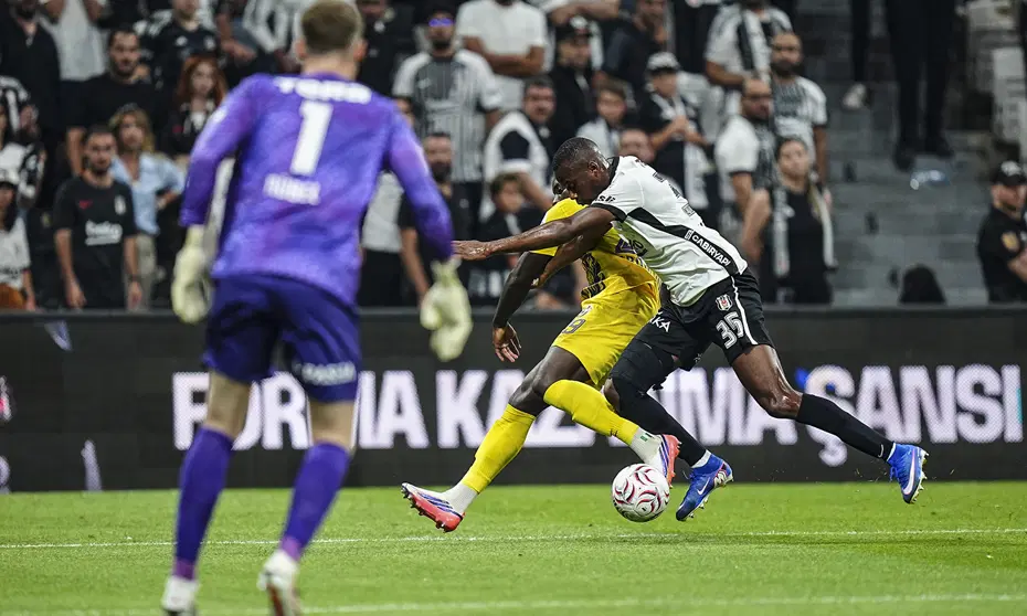 "Beşiktaş'ın yeni Pascal Nouma'sı" | Spor yazarları Beşiktaş için ne dedi? - 3 "Beşiktaş'ın yeni Pascal Nouma'sı" | Spor yazarları Beşiktaş için ne dedi? - 3