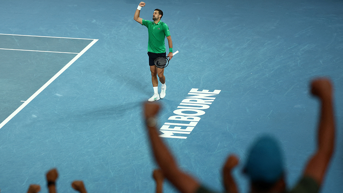 Novak Djokovic enfes maçta Jannik Sinner'i 3-2 yenerek Avustralya Açık'ta finale yükseldi