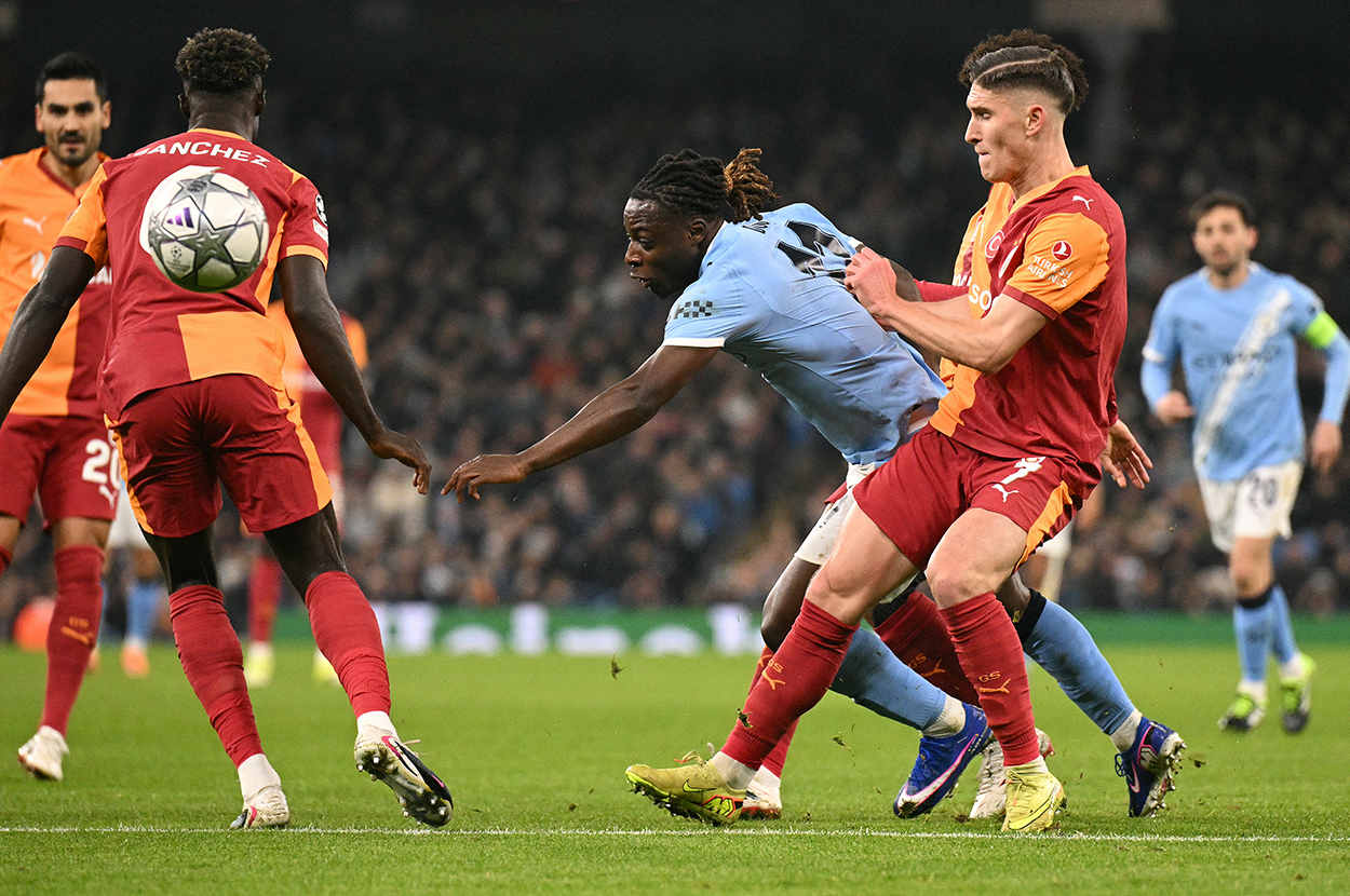 "Galatasaray'a ağır bedel ödetti" | Spor yazarları Galatasaray için ne dedi?