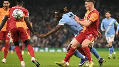 "Galatasaray'a ağır bedel ödetti" | Spor yazarları Galatasaray için ne dedi?