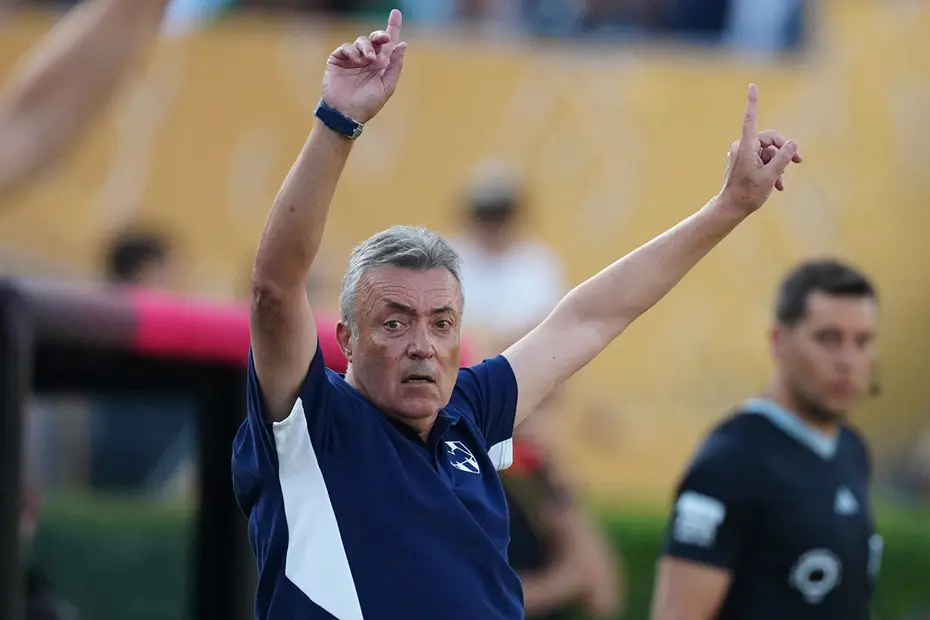 Galatasaray'dan apar topar gönderilen Domenec Torrent, Kulüpler Dünya Kupası'nda tarih yazıyor - 5