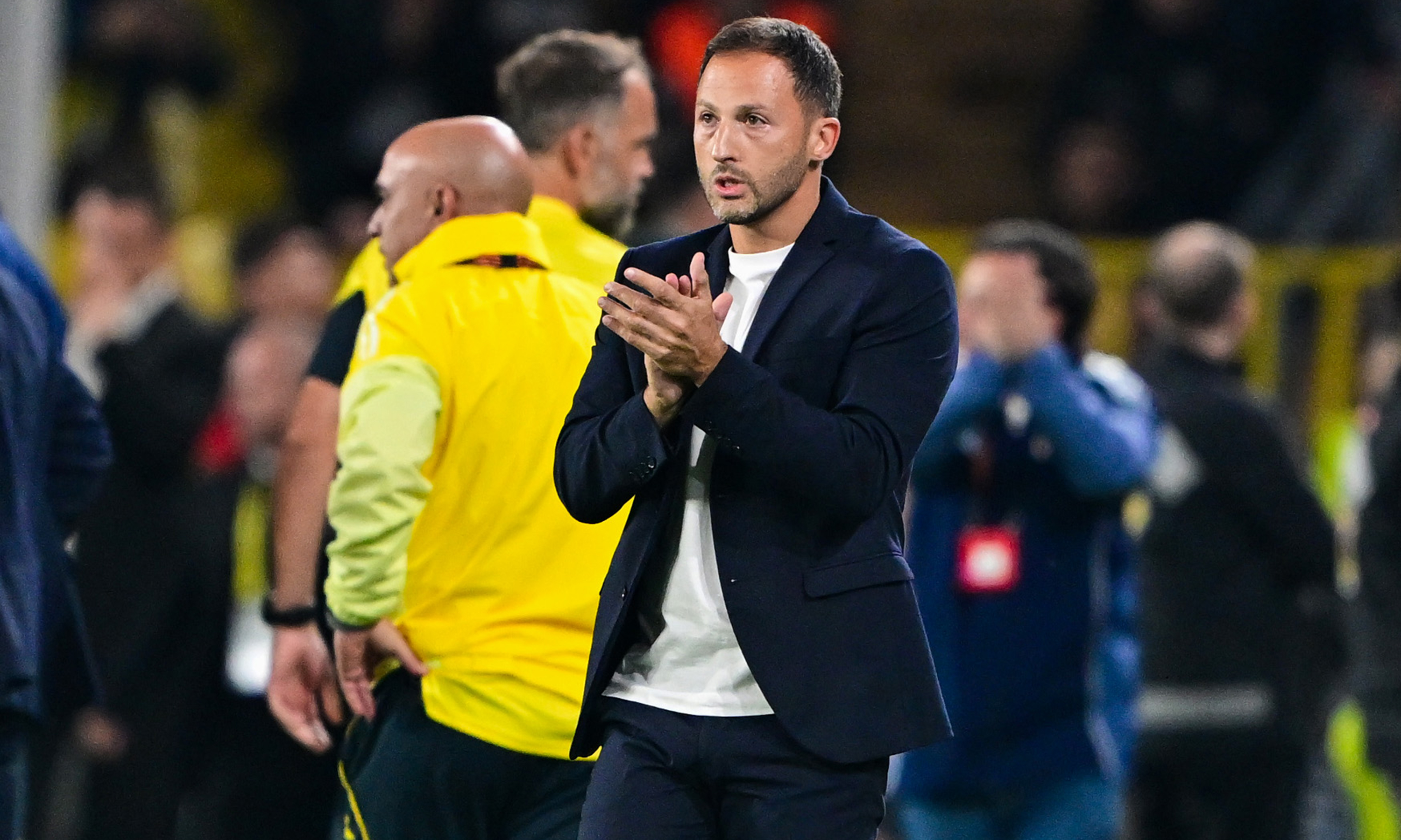 Tedesco'dan 'Uygunluk' Dersleri: Levent Neden Sahada? Meğerse Daha Bir 'Uygunmuş'!