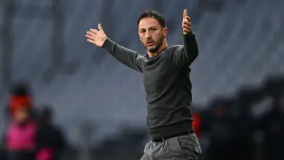Domenico Tedesco derbi sonrası yarış için net konuştu Domenico Tedesco derbi sonrası yarış için net konuştu