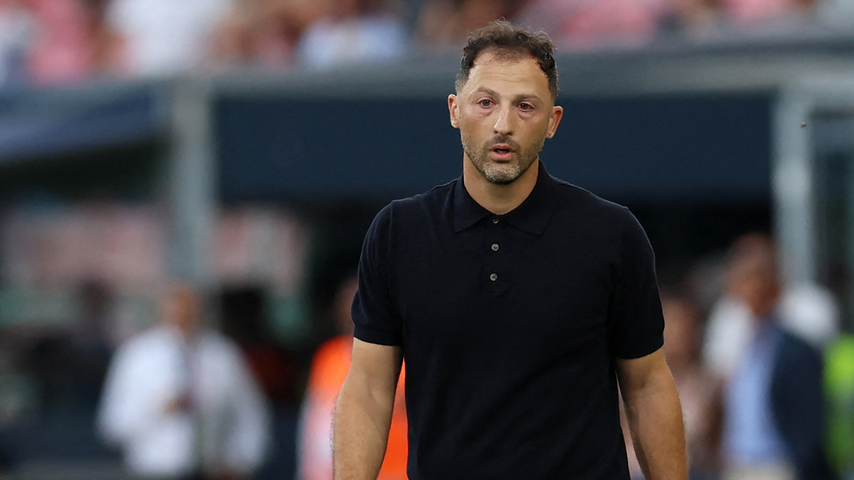 Ve Domenico Tedesco resmen duyuruldu! İlk açıklama tesislerin önünde geldi