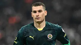 Oosterwolde, Livakovic, Diego Carlos derken bir veda daha! Bonservisi belli oldu