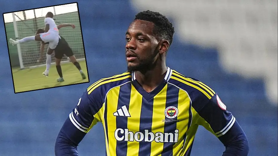 Jhon Duran hazırlık maçında ortalığı birbirine kattı! Futbol değil güreş