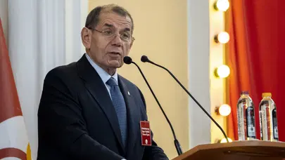 Dursun Özbek'ten transfer açıklaması geldi, taraftarlara çağrı yaptı Dursun Özbek'ten transfer açıklaması geldi, taraftarlara çağrı yaptı