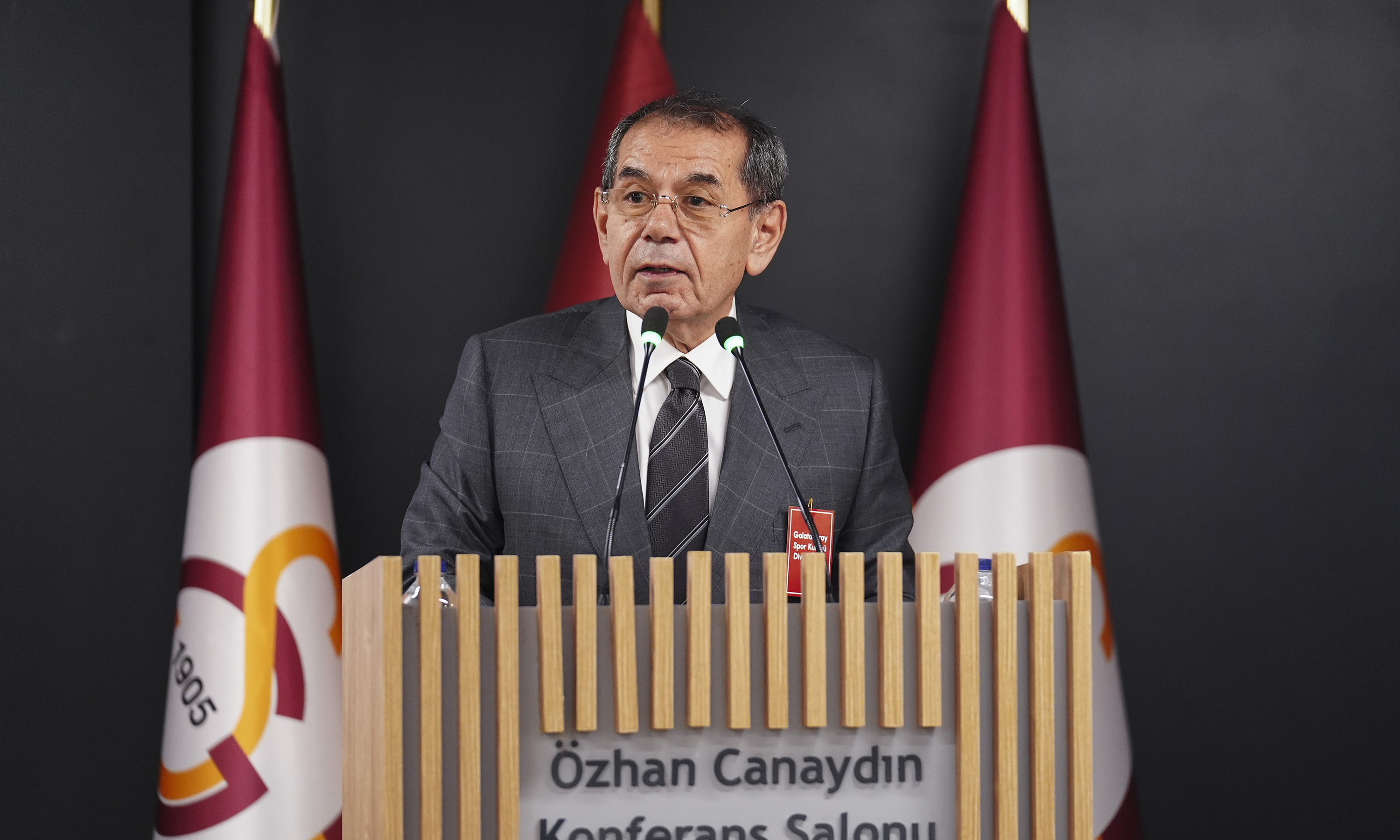 Dursun Özbek: "Birlikte mücadele etmek Galatasaraylının en önemli meziyetlerinden bir tanesidir"