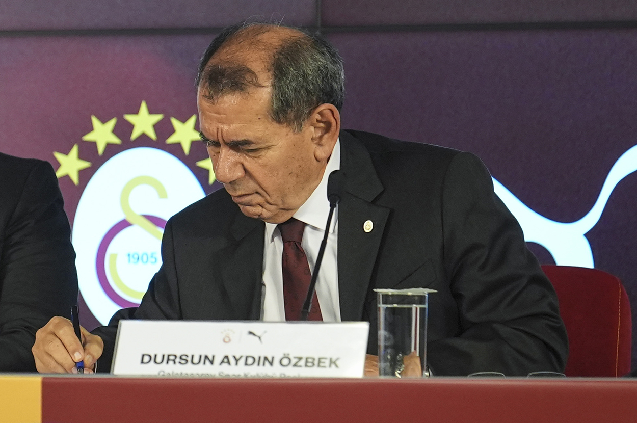 Galatasaray'a Para Yağıyor: 'Bu Ne Zenginlik Abicim?'