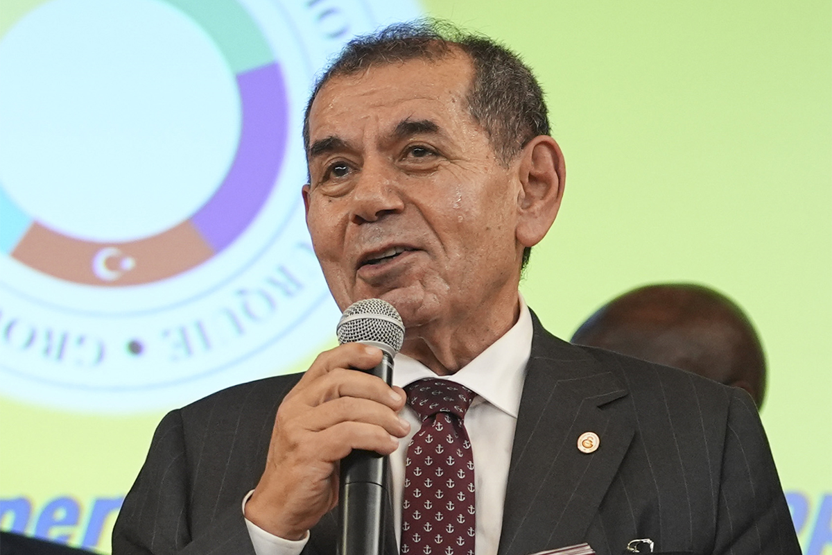 Dursun Özbek maç biter bitmez telefona sarıldı, verdiği haber soyunma odasını coşturdu