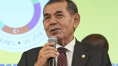 Dursun Özbek maç biter bitmez telefona sarıldı, verdiği haber soyunma odasını coşturdu