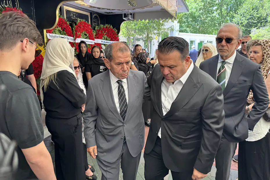 Dursun Özbek ve Serdal Adalı, cenaze töreninde bir araya geldi  - 2