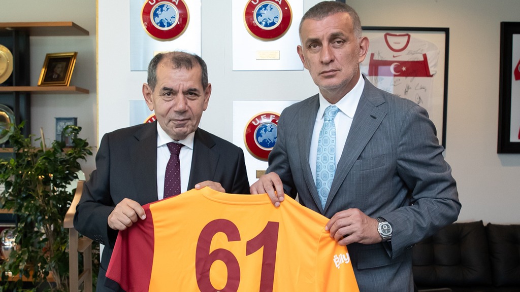 Sakın Ha! Esrarı Çözülemedi: Hacıosmanoğlu Sustu, Erman Hoca Merak Bıraktı!