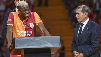 Osimhen, Dursun Özbek'le sürpriz pazarlığa girişti, başkan saniyesinde kabul etti Osimhen, Dursun Özbek'le sürpriz pazarlığa girişti, başkan saniyesinde kabul etti