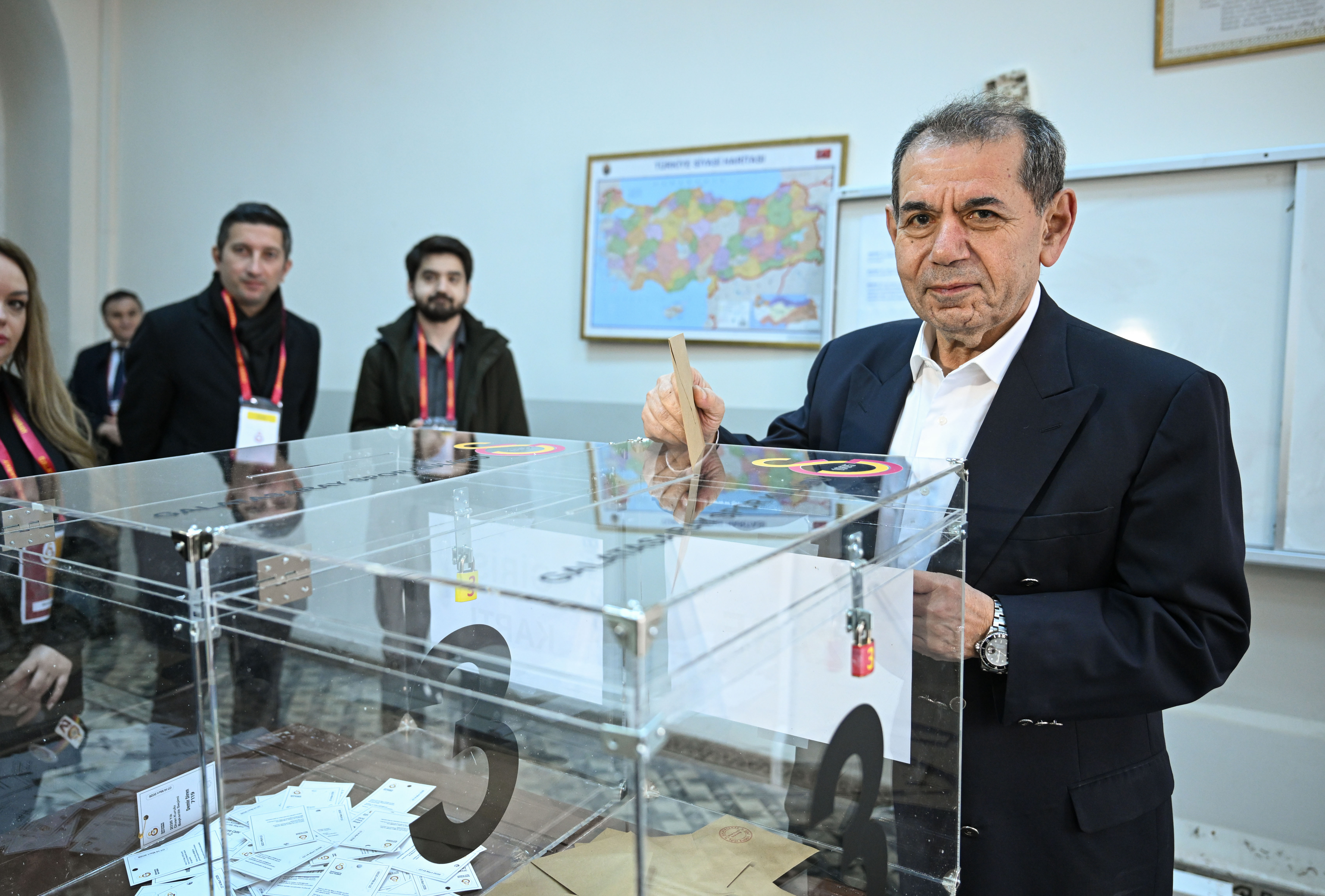 Dursun Özbek: "Seçim günleri, Galatasaray'ın bayram günleri oluyor"