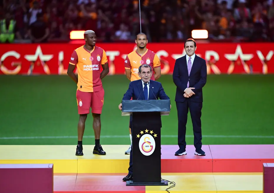 Dursun Özbek "Kulüp tarihinin rekoru" diyerek duyurdu ve müjdeyi verdi - 35